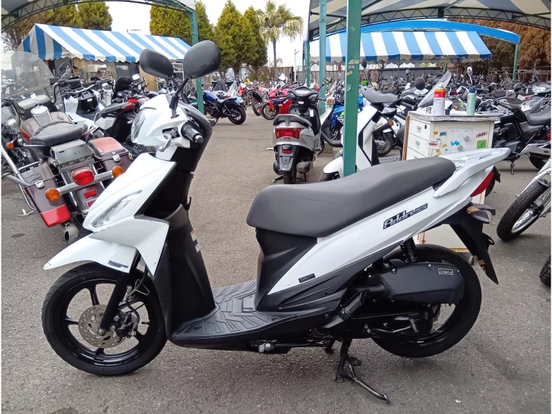 Suzuki ADDRESS V110