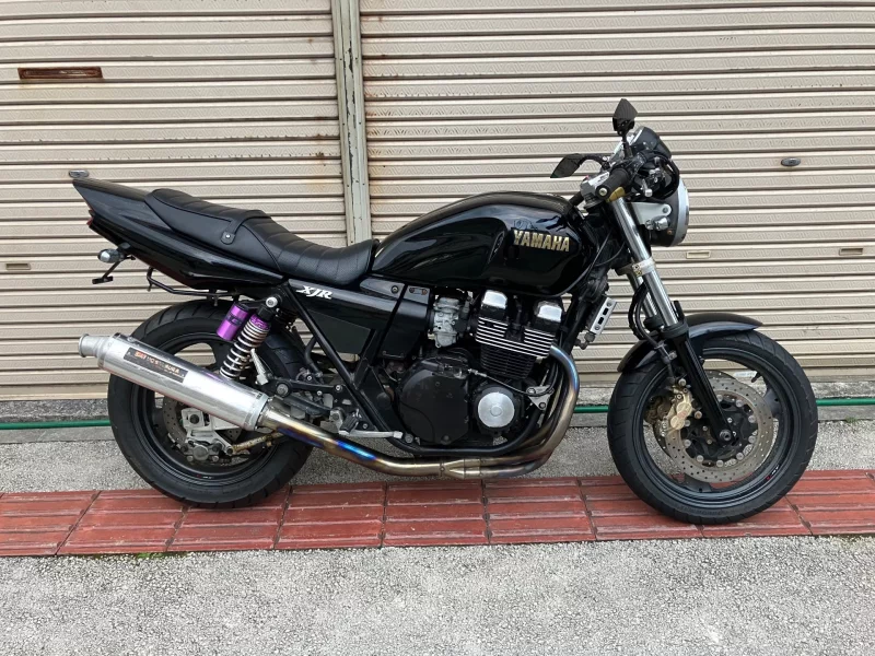 Yamaha XJR400