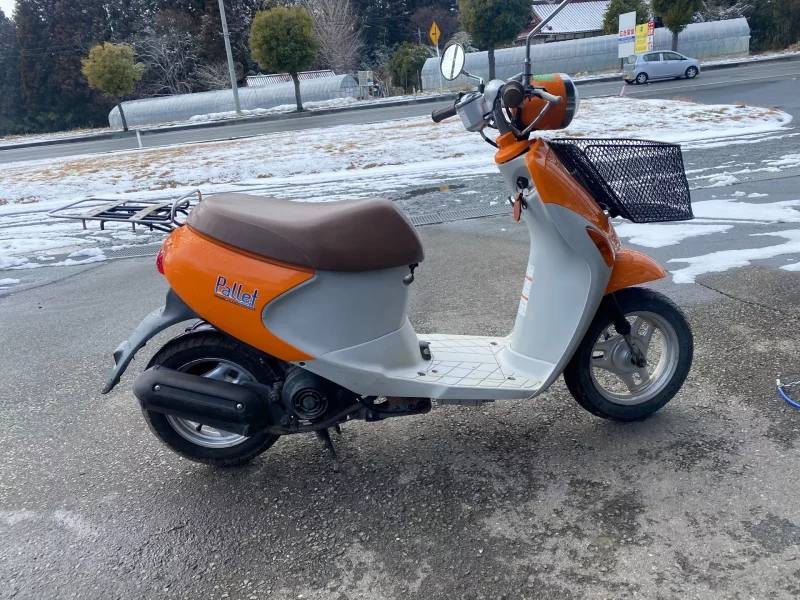 Suzuki LET S4