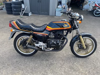 Honda CB400 SUPER HAWK3