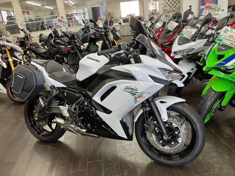 Kawasaki Ninja 650 лот № 02223 оценка 5  с аукциона в Японии