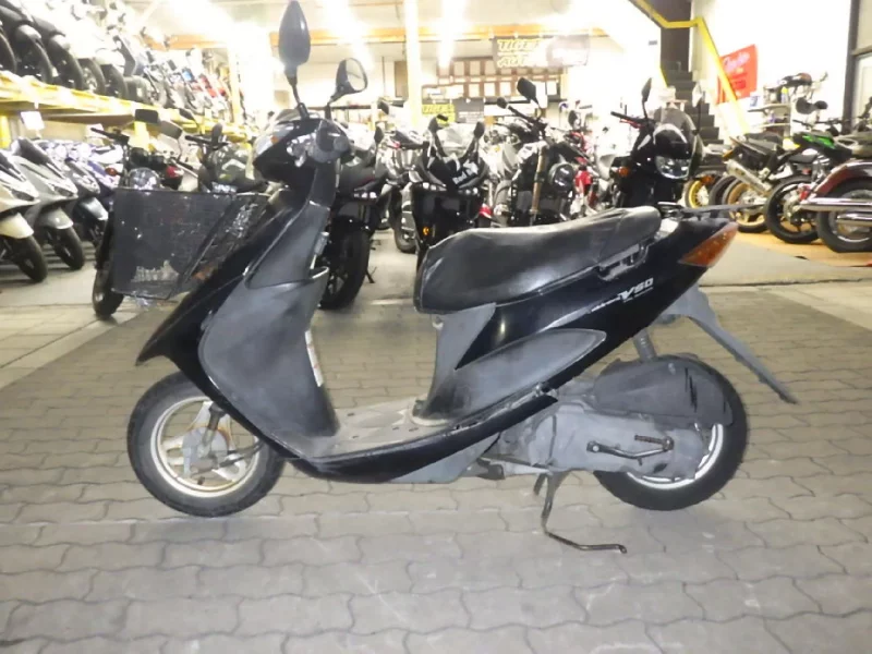 Suzuki ADDRESS V50