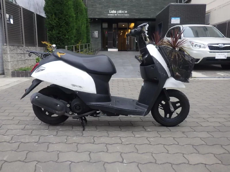 Suzuki LET S