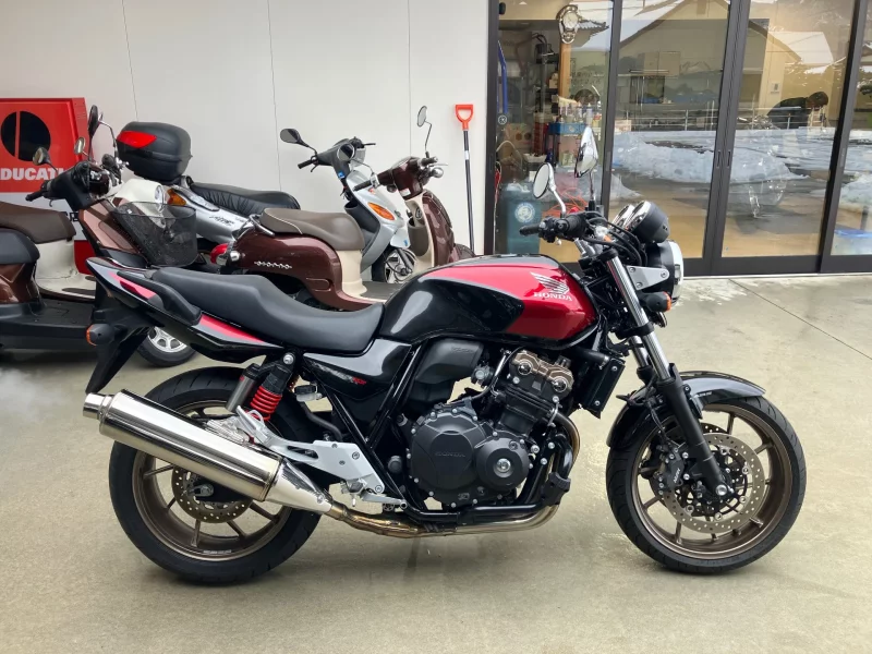 Honda CB400SF SPECIAL EDITION лот № 00250 оценка 4  с аукциона в Японии