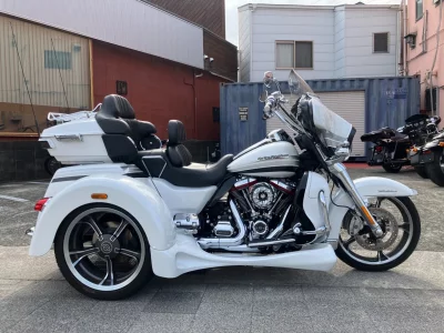 Harley-Davidson HARLEY FLHTCUTGSE TRI G  с аукциона в Японии