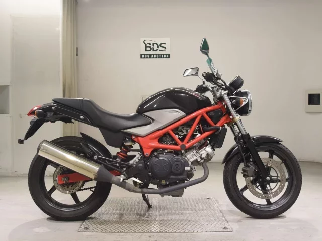 Honda VTR250 лот № 5246 оценка 4  с аукциона в Японии