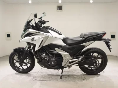Honda NC750XD-3 лот № 7717 оценка 5  с аукциона в Японии 2