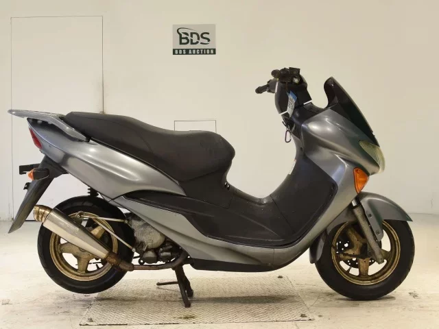 Suzuki AVENIS125