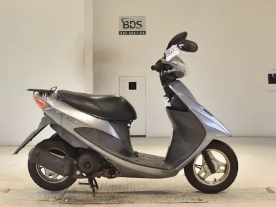 Suzuki ADDRESS V50