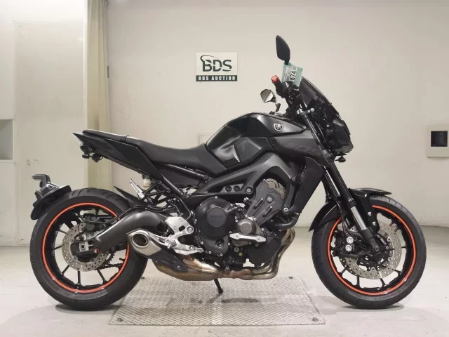 Yamaha MT-09A лот № 7674 оценка 4  с аукциона в Японии
