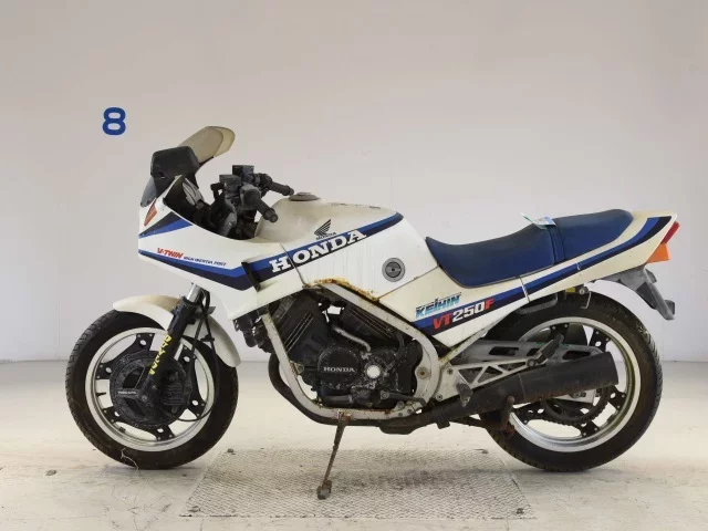Honda VT250F