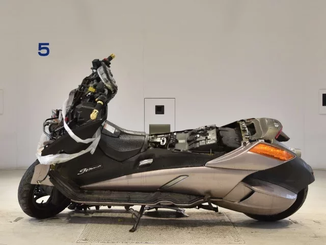 Suzuki GEMMA250