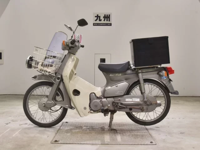 Honda C50-E