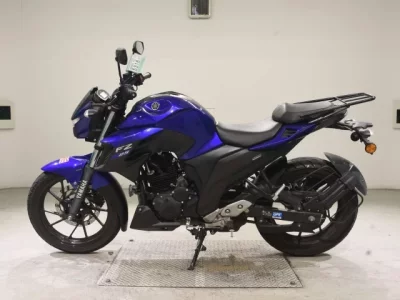 Yamaha FZ250  с аукциона в Японии