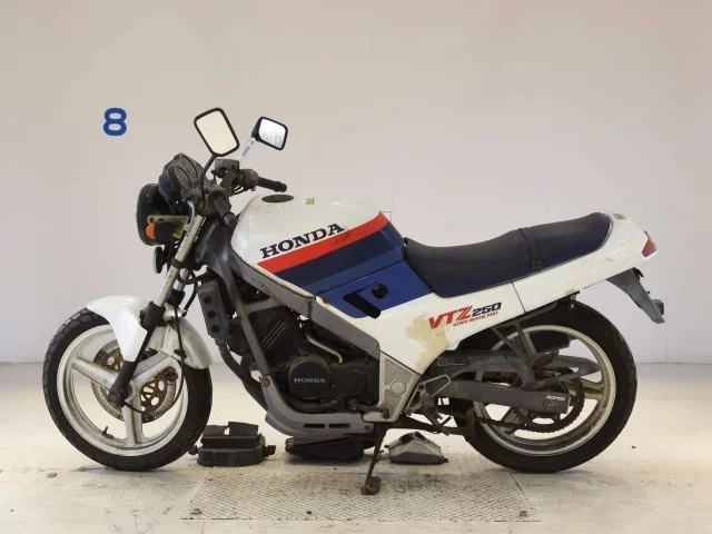 Honda VTZ250
