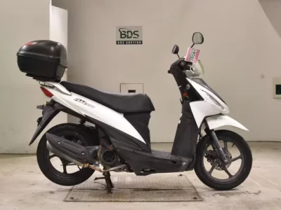 Suzuki ADDRESS110-2