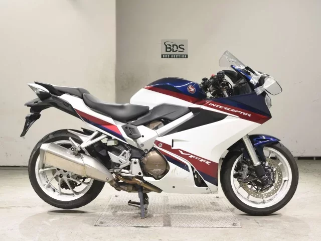 Honda VFR800F