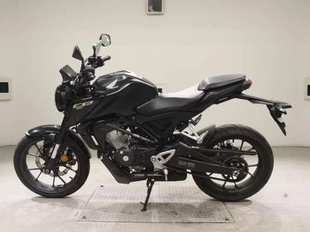 Honda CB125R-2