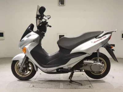Suzuki ABENIS150