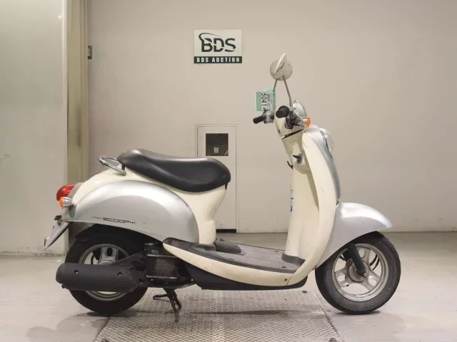 Honda CREA SCOOPY