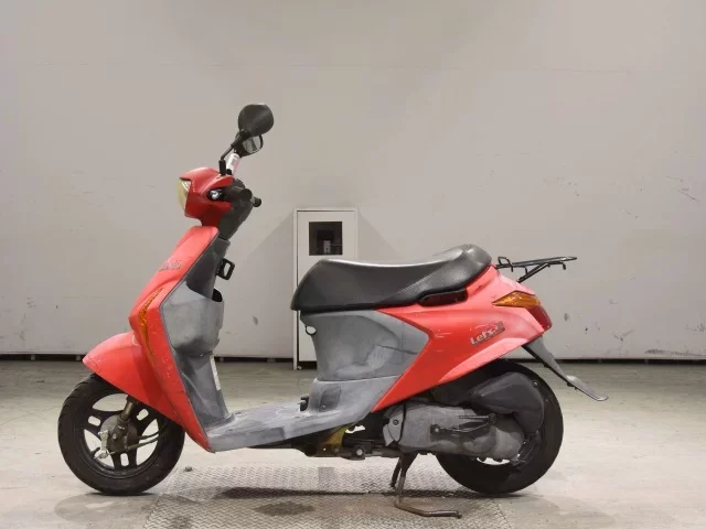Suzuki LET S5