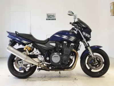 Yamaha XJR1300-2
