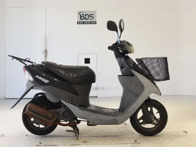 Suzuki LET S2