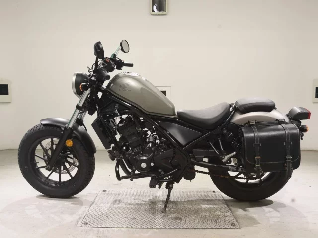 Honda REBEL