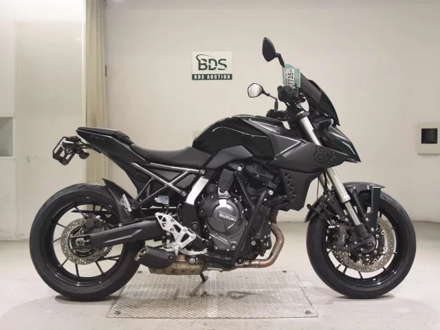 Suzuki GSX-8S лот № 7735 оценка 4  с аукциона в Японии