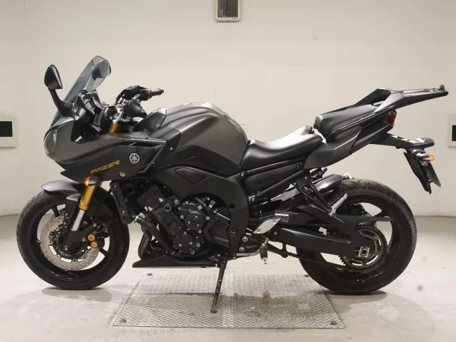 Yamaha FZ8-SA
