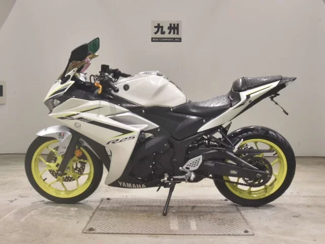 Yamaha YZF-R25A