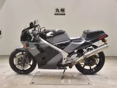 Honda VFR400R-2  с аукциона в Японии