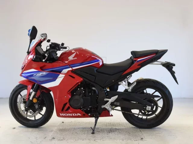 Honda CBR400R-3