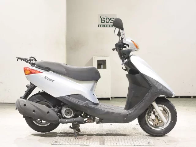 Yamaha AXIS125