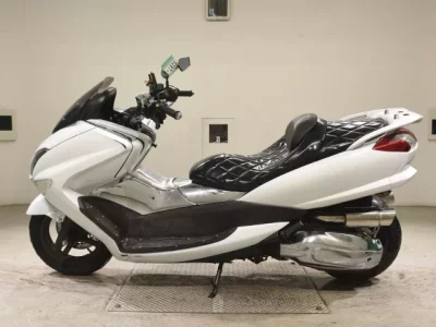 Yamaha MAJESTY 250-4  с аукциона в Японии