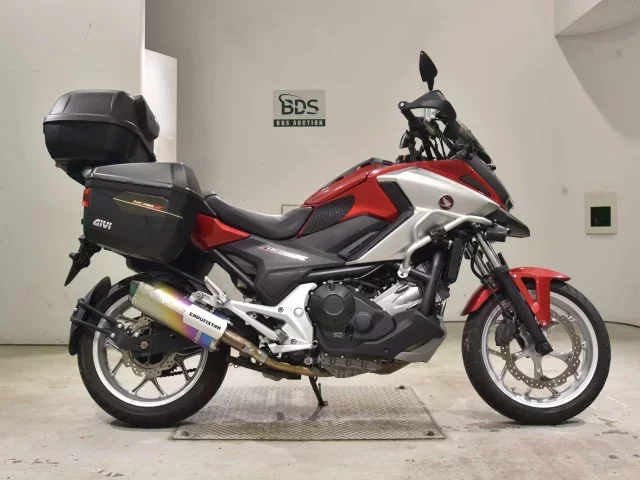 Honda NC750X-2 лот № 2655 оценка 5  с аукциона в Японии