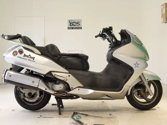 Honda SILVERWING 400