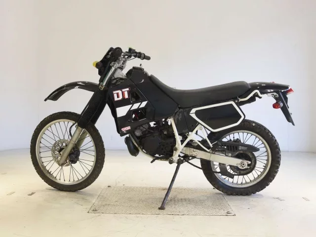 Yamaha DT125R