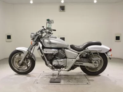 Honda MAGNA 250  с аукциона в Японии
