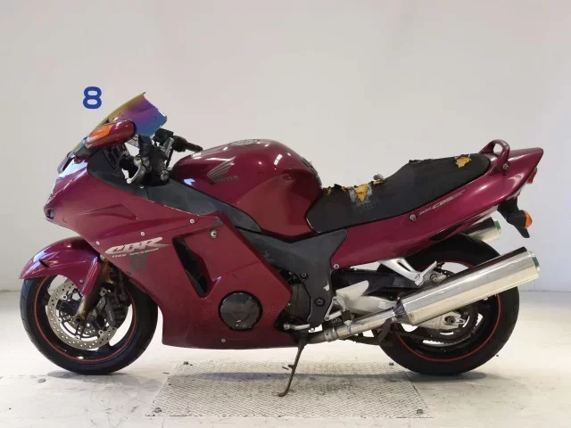 Honda CBR1100XX SHO LOUIS NOT EQUIPPED