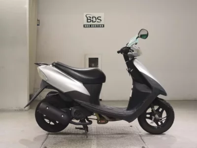 Suzuki LET S2
