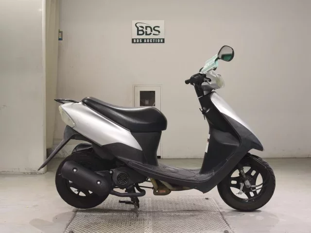 Suzuki LET S2