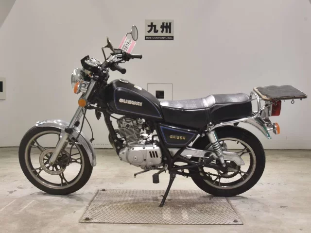 Suzuki GN125H