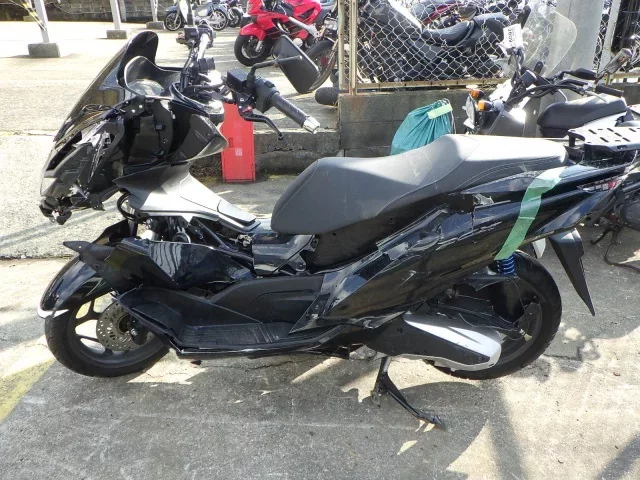 Honda PCX125-4