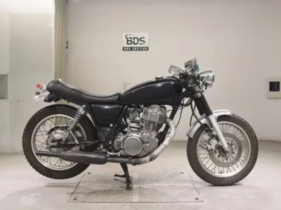 Yamaha SR400-3  с аукциона в Японии