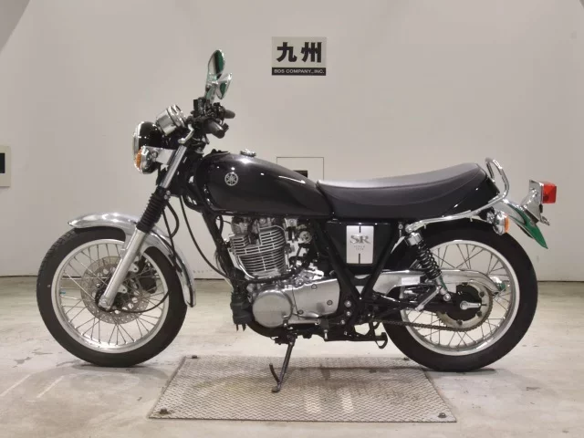 Yamaha SR400-5