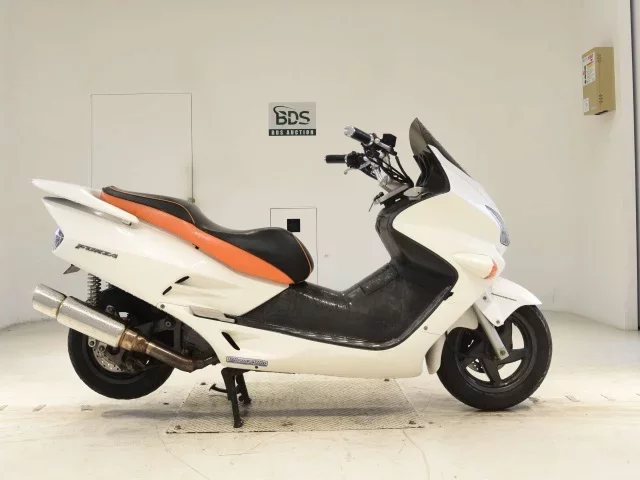 Honda FORZA