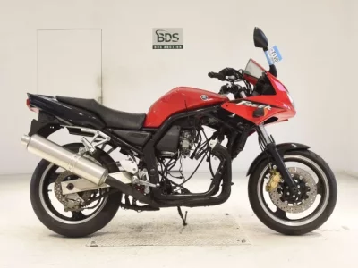 Yamaha FZ400