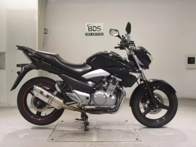 Suzuki GSR250  с аукциона в Японии