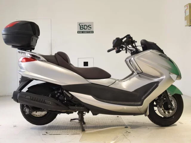 Yamaha MAJESTY 250-4